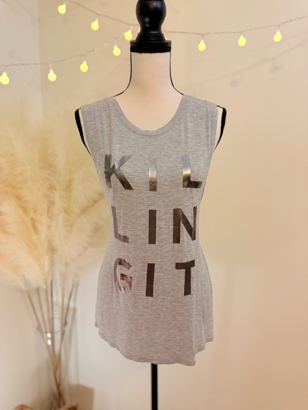 🌾 Grey Sleeveless 'Killin‎ It' Graphic Tank